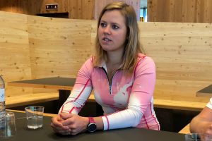 Viktoria Rebensburg beim "Round-Table-Interview" © Skiing Penguin